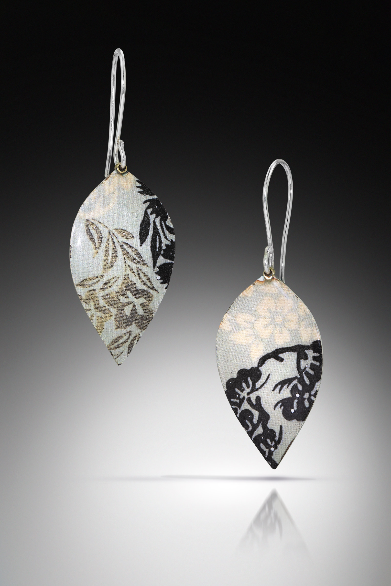 Kimono Leaf Dangle Earrings - Image 2