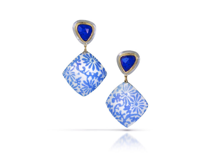 Blue lapis in gold studs with enamel cushion blue and white drops